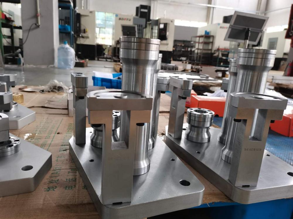 ���ݷǱ��Զ����豸���Ǳ����̶��ƣ���֪�������أ�